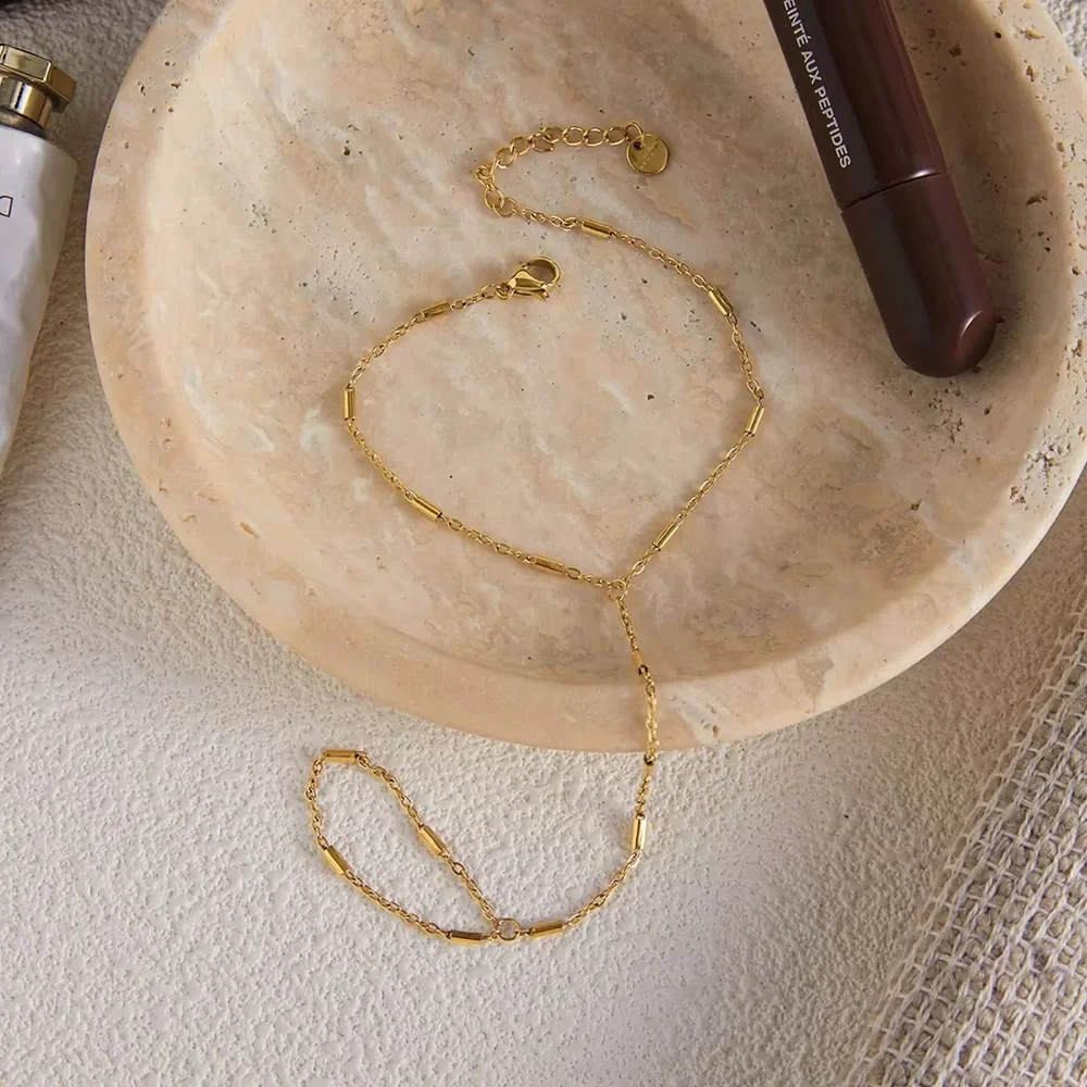 18K Gold Plated Hand Chain Bracelet - Picture 4 of 8